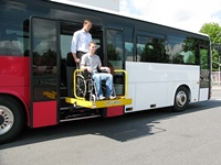 plataforma elevadora para transporte de discapacitados
